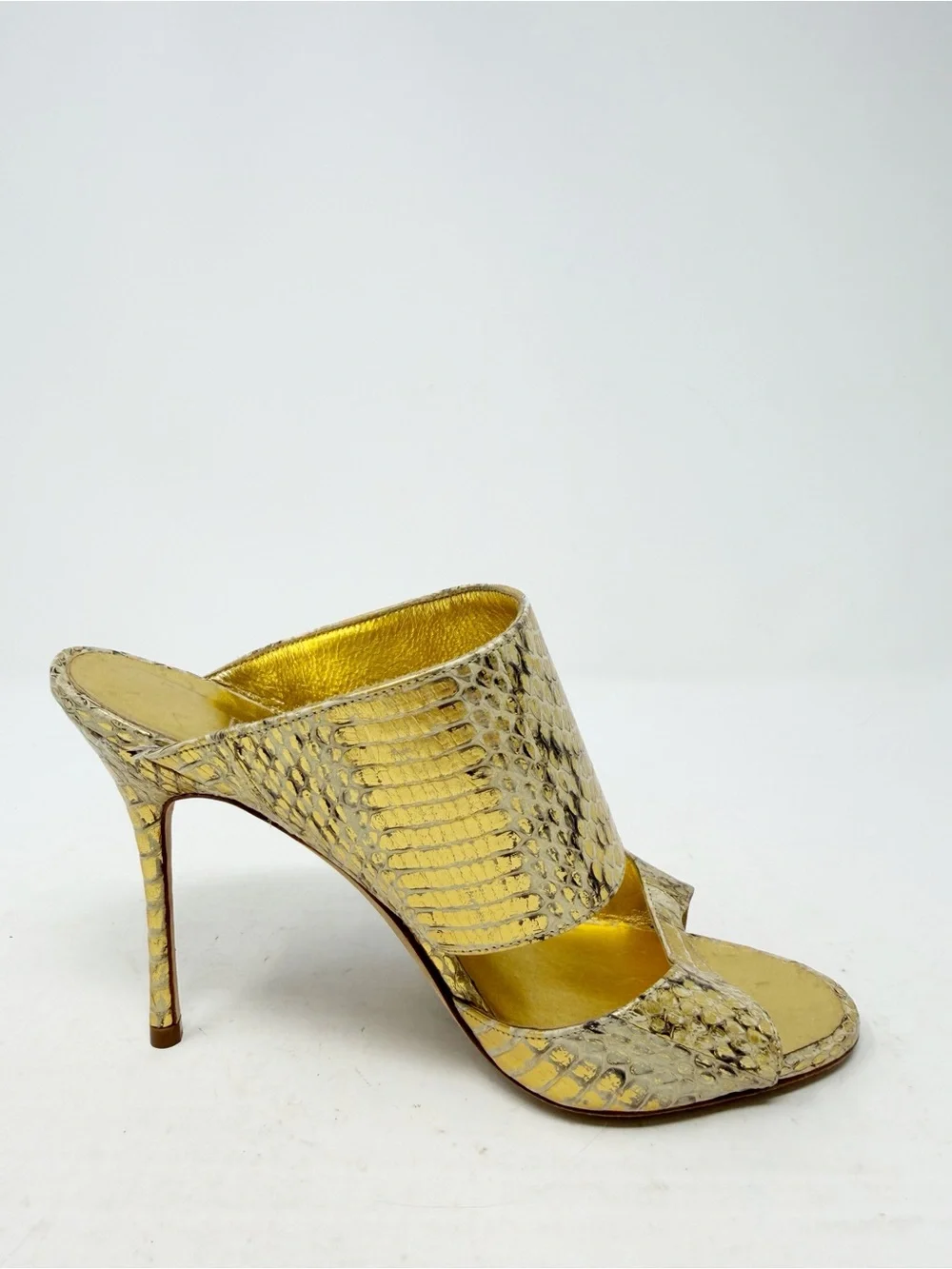 Manolo Blahnik manolo blahnik